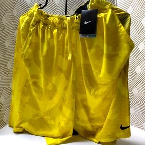 Nike Men Dri-fit Shots Size L